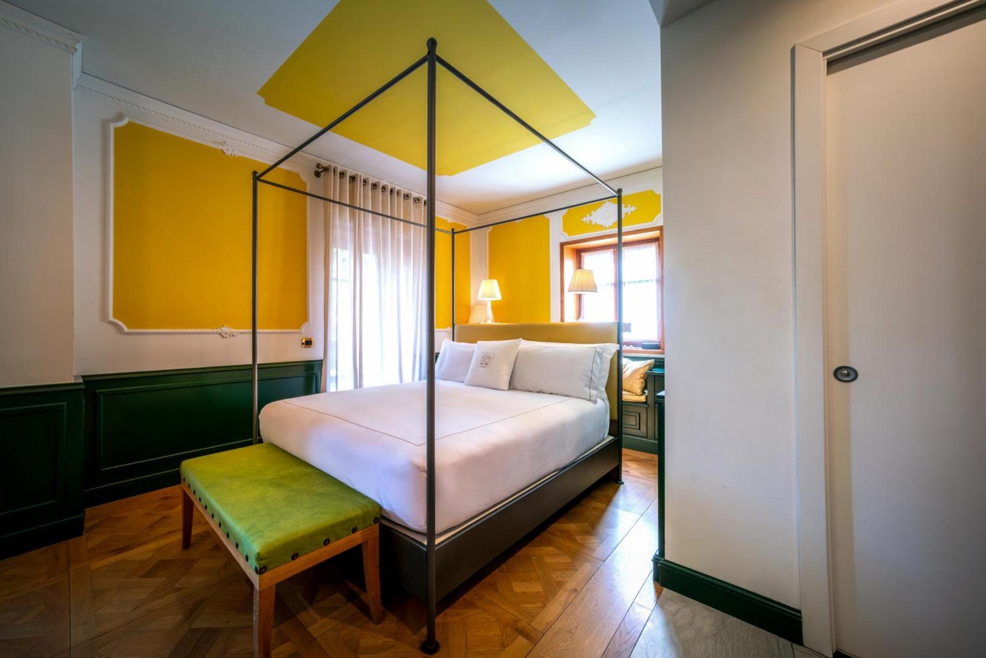 Deluxe Room Emotion
