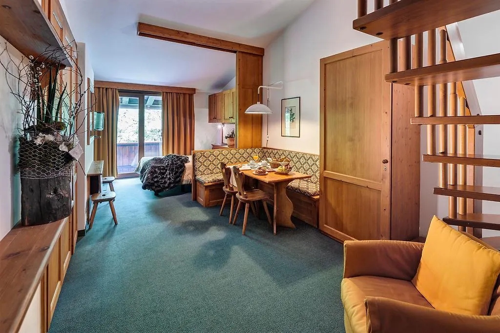 Hotel Cristallino d'Ampezzo-1
