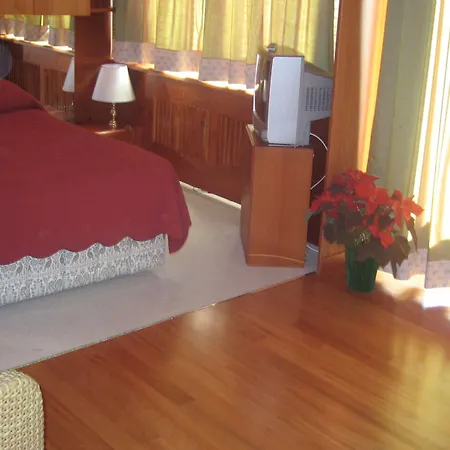Hotel Mirage-2