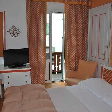 Hotel De La Poste-2