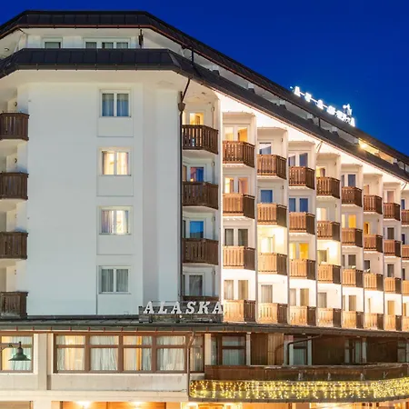 Hotel Alaska Cortina-2
